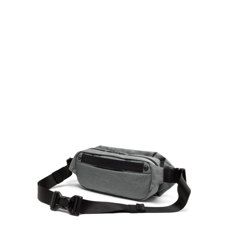 R0 Maningning na Bag sa Dibdib