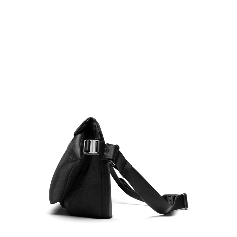 Radiant R1 Mega Urban Sling Bag